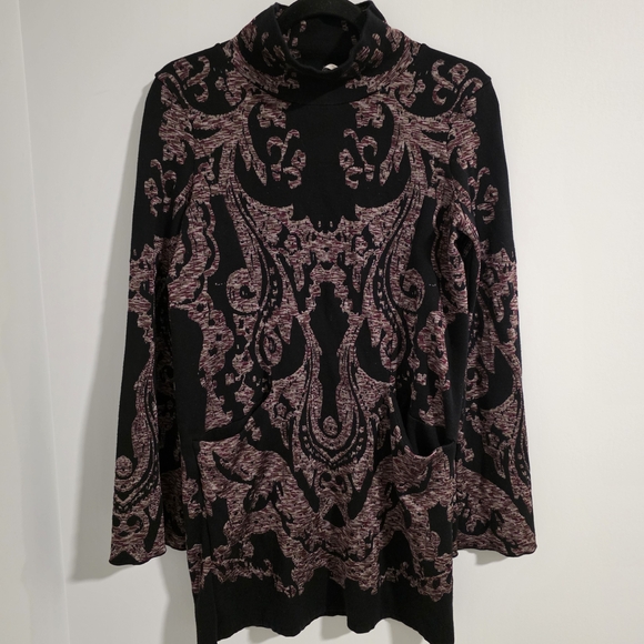 Free People Tops - Free People Black and Pink Patterned Tunic